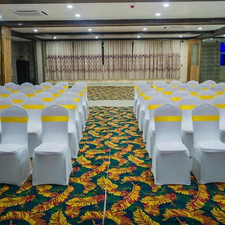 Ratnaa Resort Khamshet エクステリア 写真