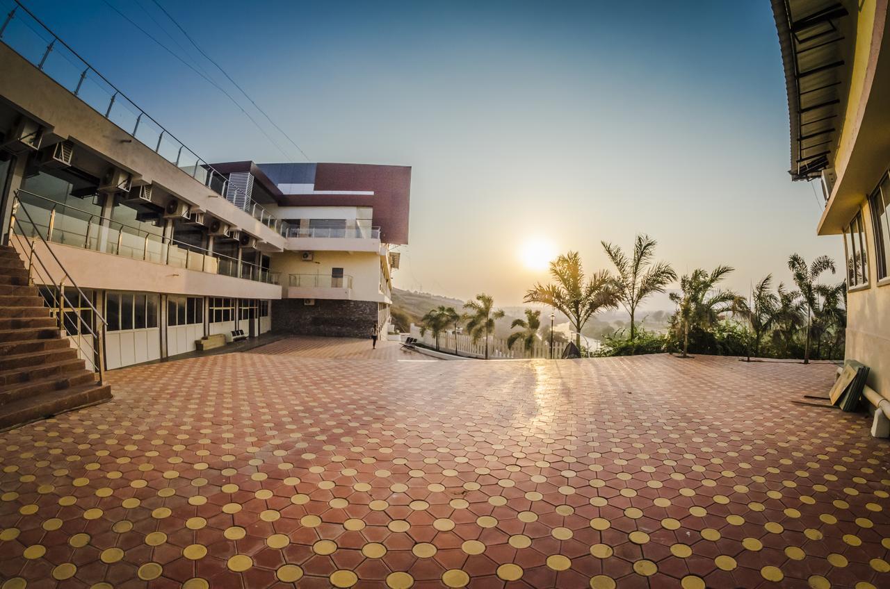 Ratnaa Resort Khamshet エクステリア 写真